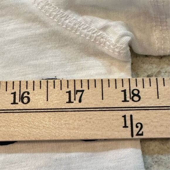 NWOT‎ Chaser Women's Beige Graphic T-Shirt Sun Waves Design Size S Casual NWOT - Picture 5 of 6